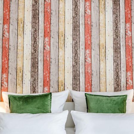 Haus Am Park - Ihr Gaestehaus In Фельберт Экстерьер фото