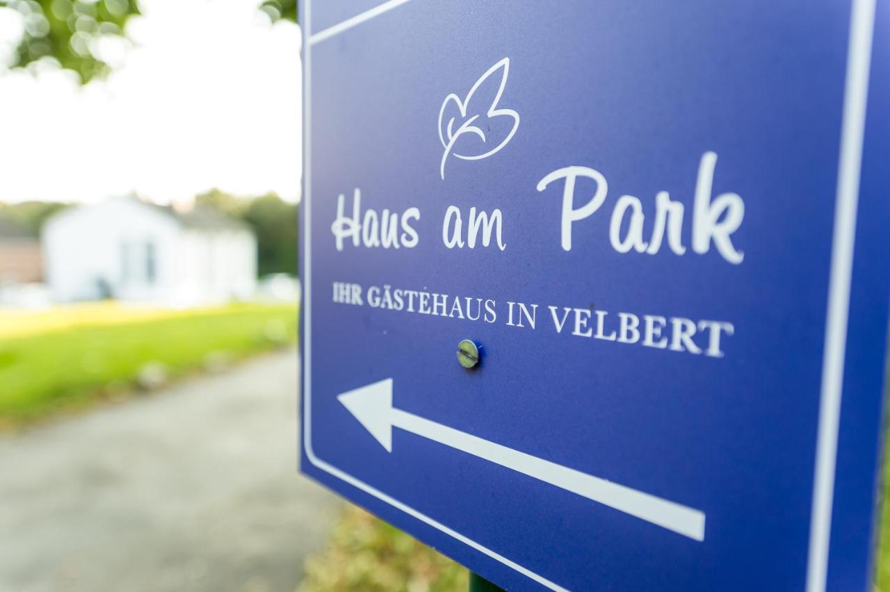 Haus Am Park - Ihr Gaestehaus In Фельберт Экстерьер фото